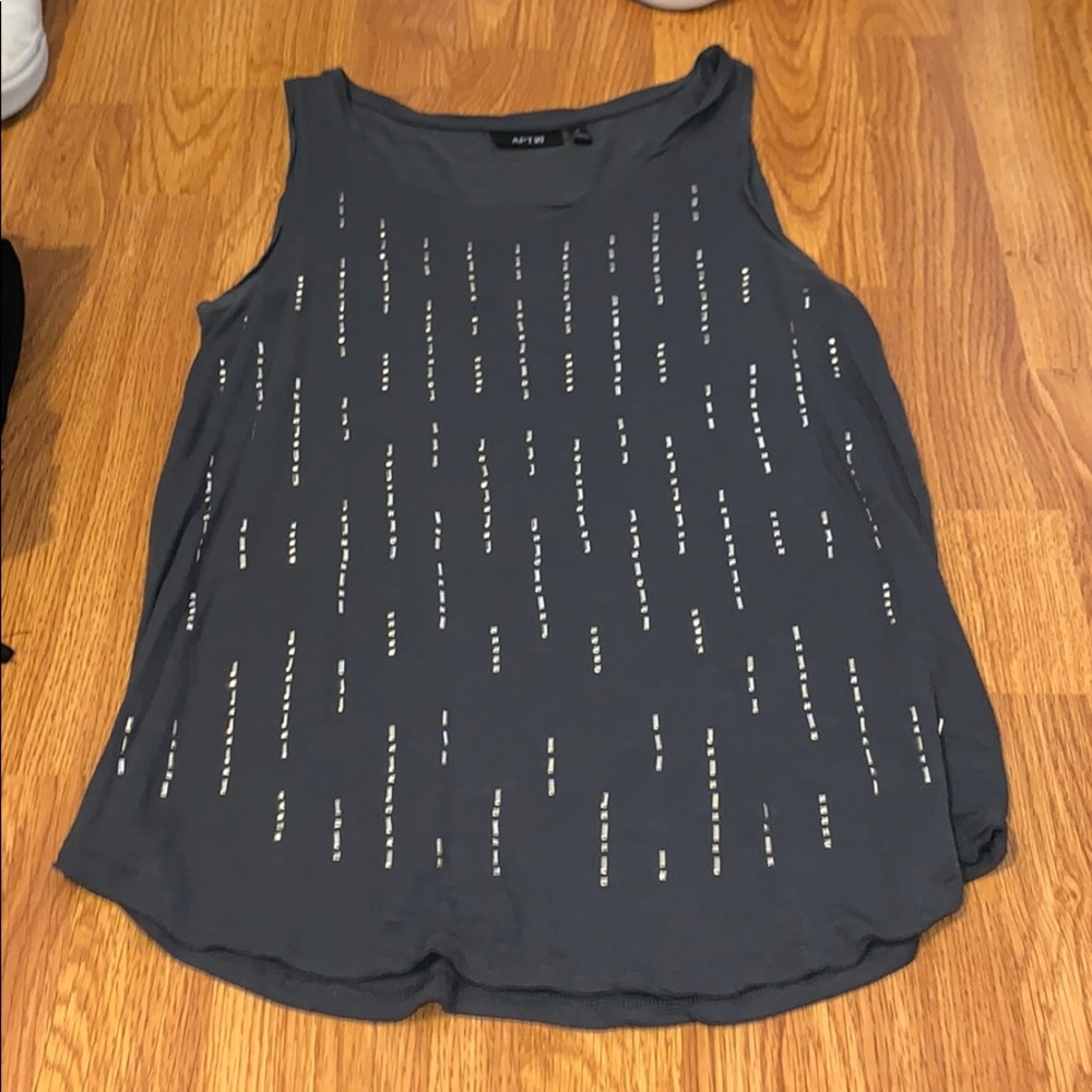 Gray tank top